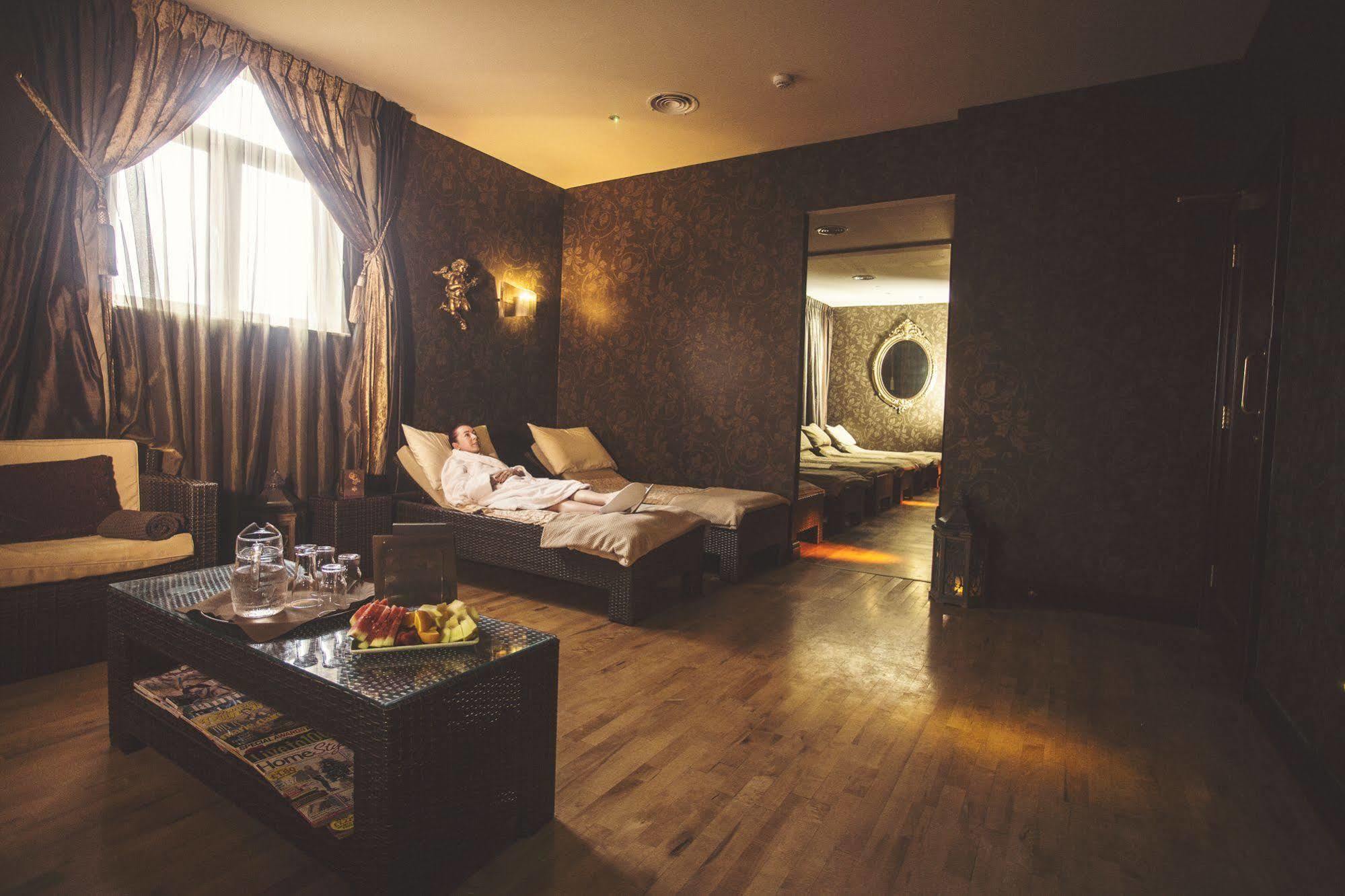 Canal Court Ньюри Экстерьер фото